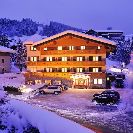 Hotel Garni Alpenland Altenmarkt im Pongau Dış mekan fotoğraf