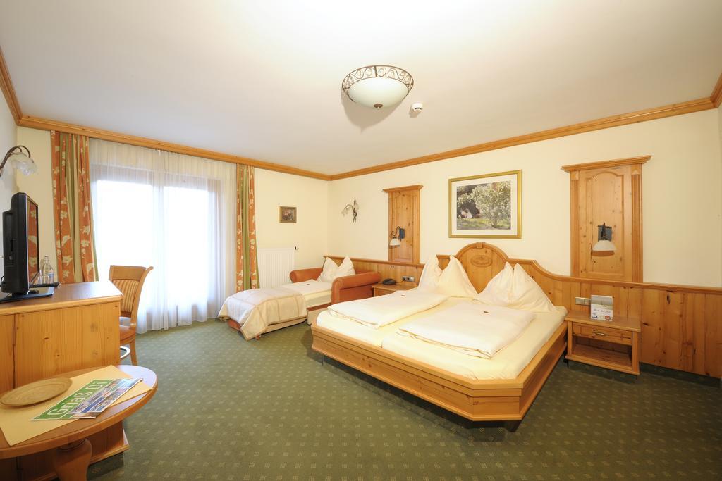 Hotel Garni Alpenland Altenmarkt im Pongau Dış mekan fotoğraf