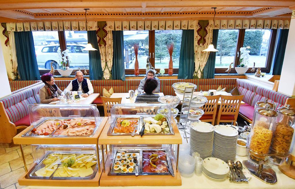 Hotel Garni Alpenland Altenmarkt im Pongau Dış mekan fotoğraf