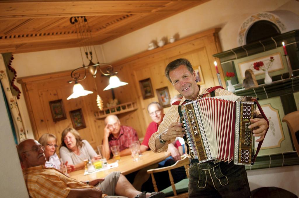 Hotel Garni Alpenland Altenmarkt im Pongau Dış mekan fotoğraf