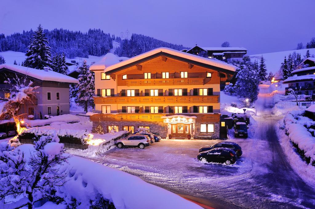 Hotel Garni Alpenland Altenmarkt im Pongau Dış mekan fotoğraf