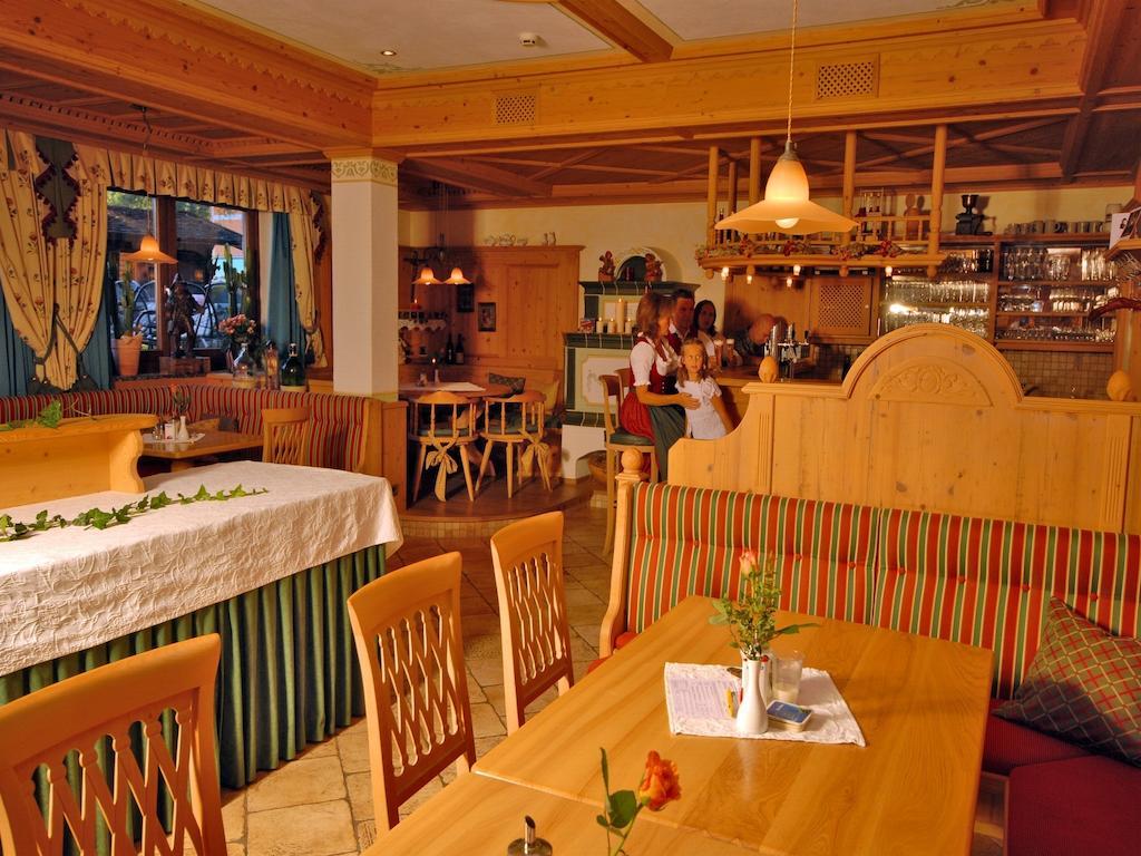 Hotel Garni Alpenland Altenmarkt im Pongau Dış mekan fotoğraf