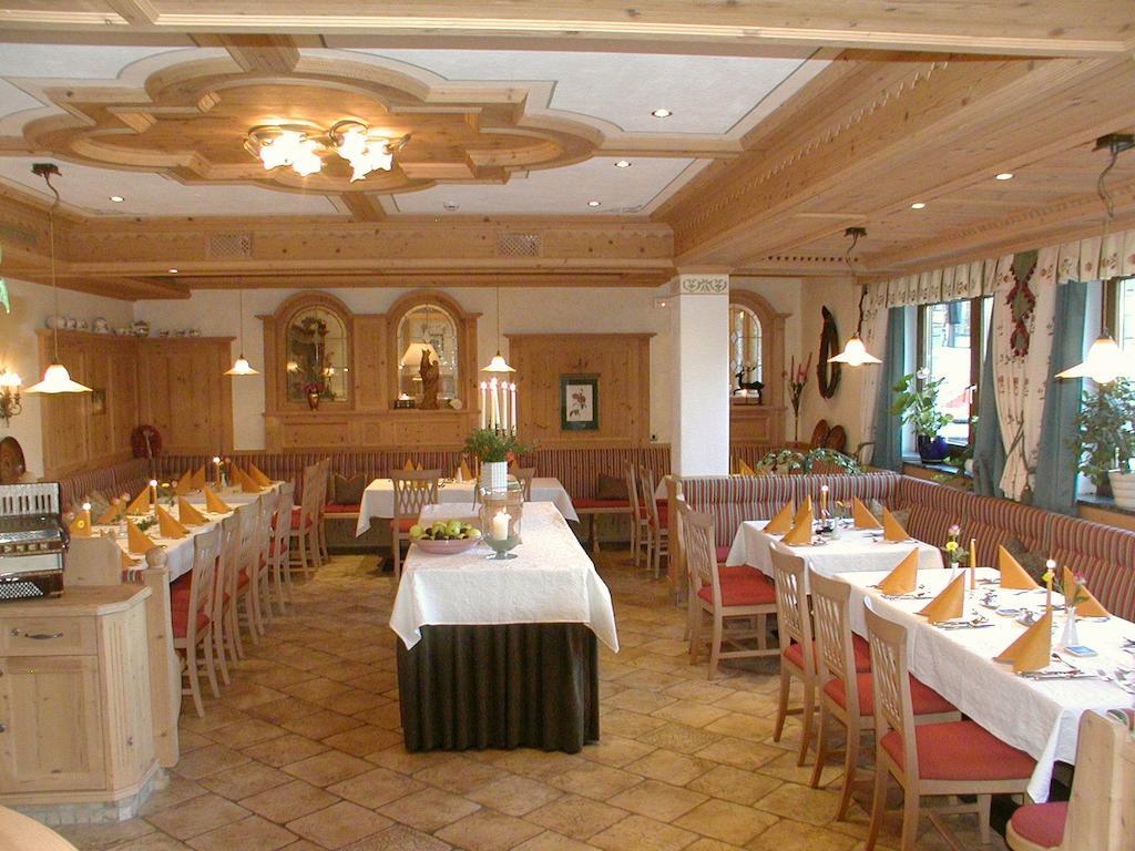 Hotel Garni Alpenland Altenmarkt im Pongau Dış mekan fotoğraf